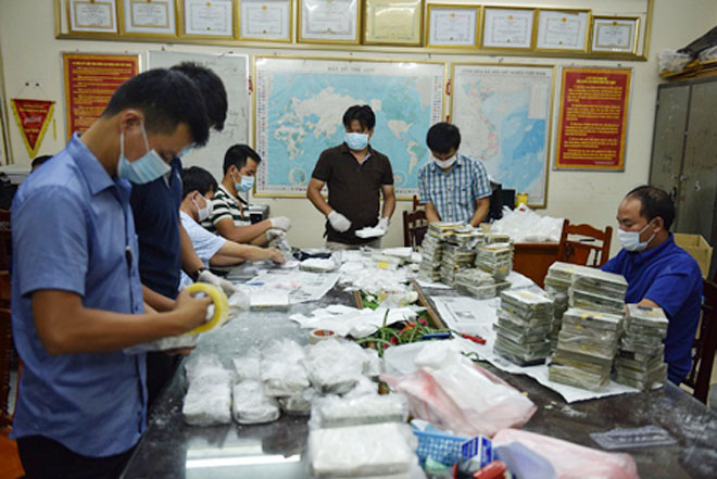 Những cuộc truy bắt nghẹt thở của Cảnh sát ma túy - 1