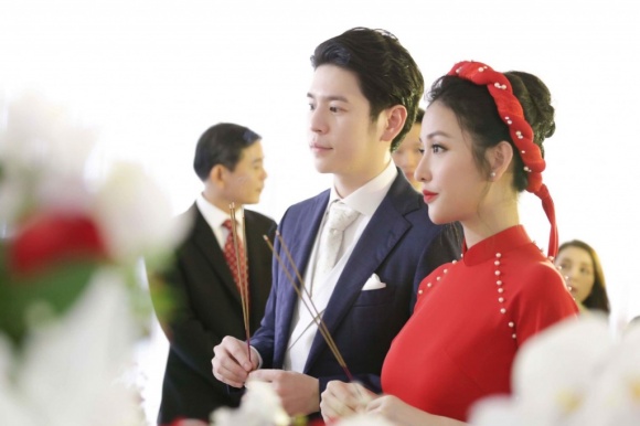 Mai Hồ cùng ông xã Nam Bùi