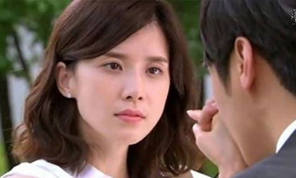 Chửa vượt mặt tôi bắt tại trận chồng ngoại tình đã chẳng đánh ghen chỉ nói câu này khiến anh quỳ xin tha thứ