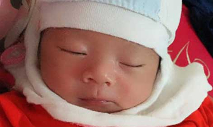 Cảm động chuyện người vợ trẻ quyết sinh con với chồng đã mất