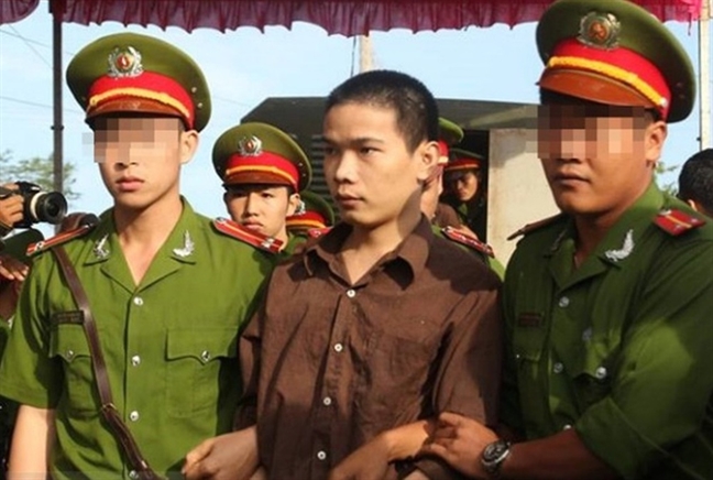 Mẹ tử tù Vũ Văn Tiến: Hành trình tuyệt vọng khi đứa con dần bước vào cửa tử Mẹ tử tù Vũ Văn Tiến: Hành trình tuyệt vọng khi đứa con dần bước vào cửa tử
