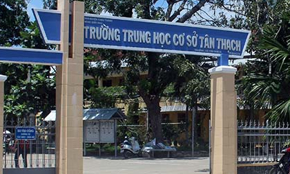 Thông tin mới nhất vụ nam sinh bóp cổ cô giáo tại lớp