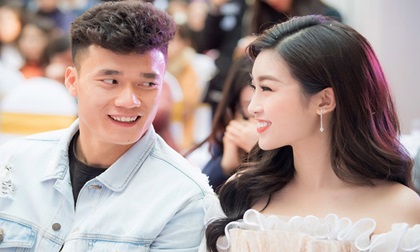Hoa hậu Mỹ Linh tình tứ bên Bùi Tiến Dũng U23 VN
