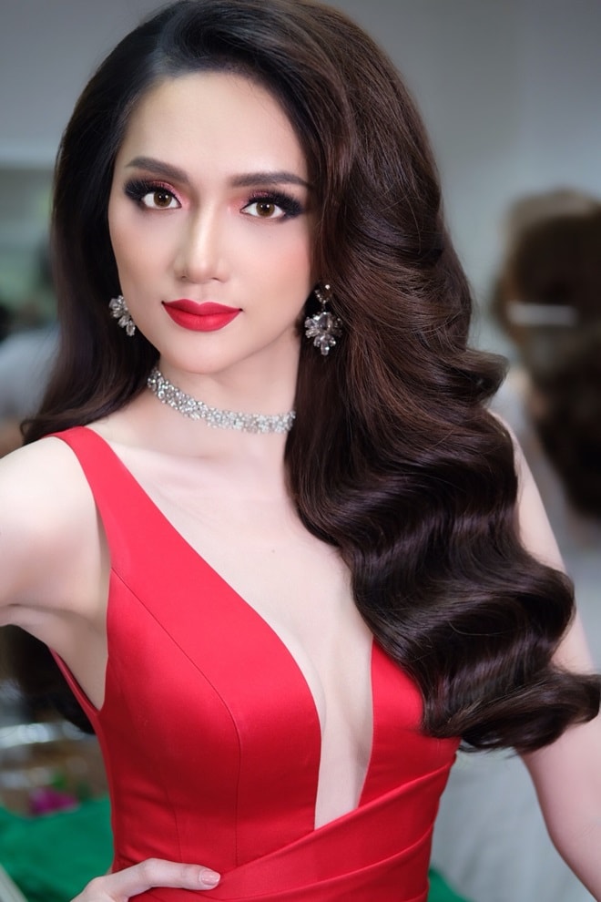 nong: huong giang idol la tan hoa hau chuyen gioi quoc te 2018 hinh anh 2