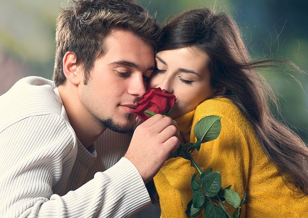Yêu nhau 5 năm, người yêu chưa một lần tặng quà, cho đến một ngày anh nói sự thật khiến em nghẹn ngào - Ảnh 1. Yêu nhau 5 năm, người yêu chưa một lần tặng quà, cho đến một ngày anh nói sự thật khiến em nghẹn ngào - Ảnh 1.