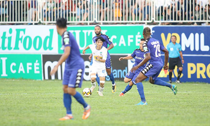 Dư âm vòng 1 V-League: Hỉ hả 'tiếng thơm' U23 Việt Nam