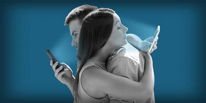 NÓNG: Khoa học chứng minh dùng nhiều smartphone khiến não lười hoạt động - 1