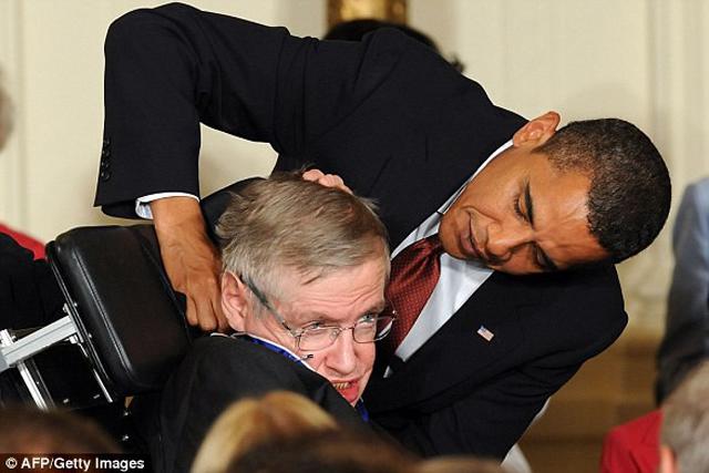 nha vat ly thien tai stephen hawking vua qua doi, nhin lai nhung loi tien tri dang so cua ong - 2