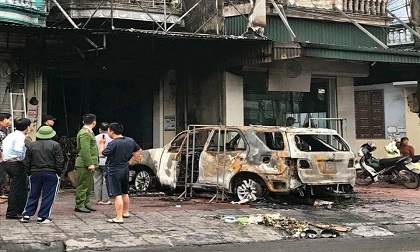 Đốt xe ô tô chủ nợ trong đêm để trả thù cho vợ