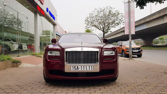 Cơ hội sỡ hữu Roll-Royce Ghost biển ngũ quý giá hơn 11 tỷ đồng - 1