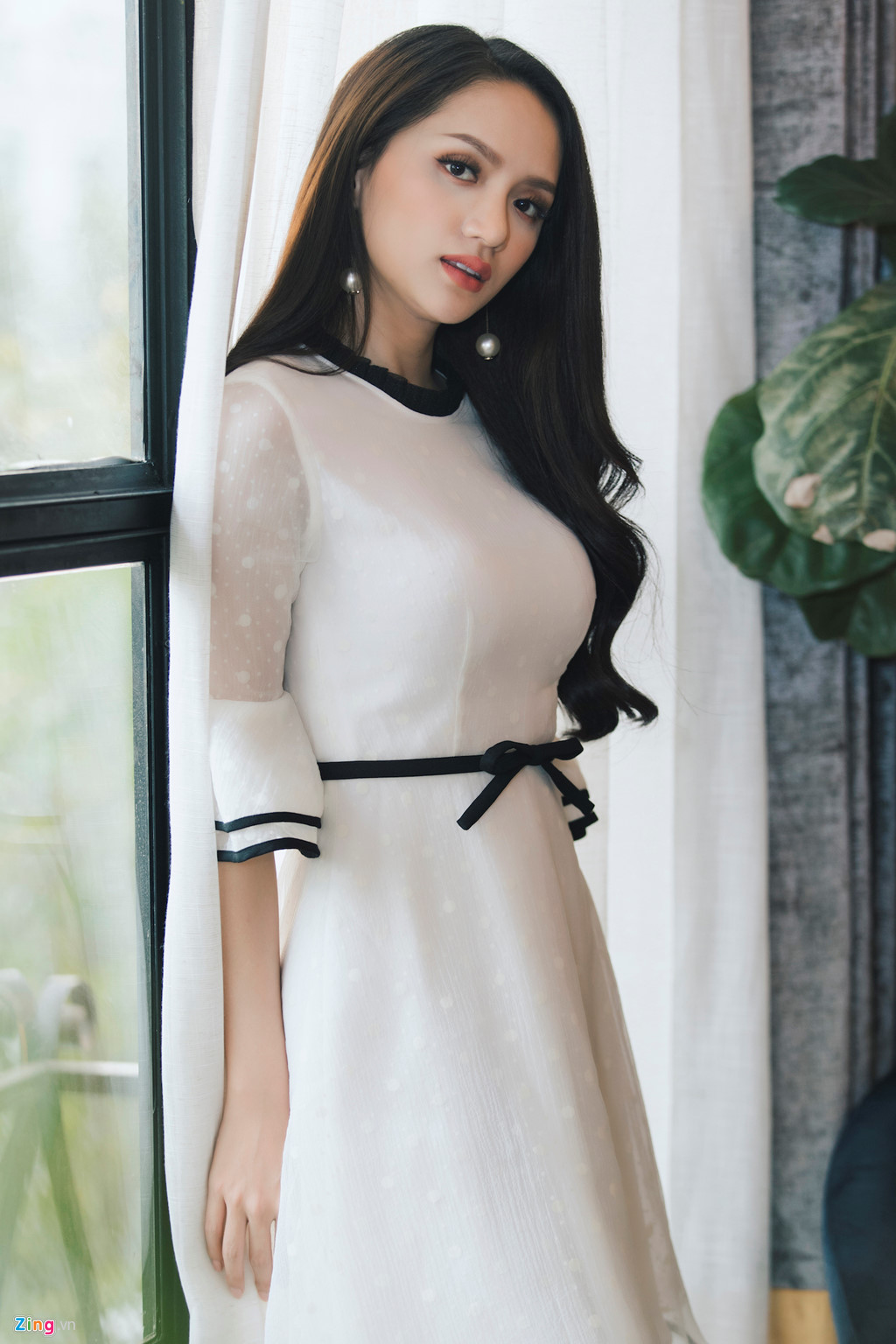 Tân HH Chuyển giới Hương Giang Idol: Tôi không biết ai là đại gia hình ảnh 2 tan hh chuyen gioi huong giang idol: toi khong biet ai la dai gia hinh anh 2