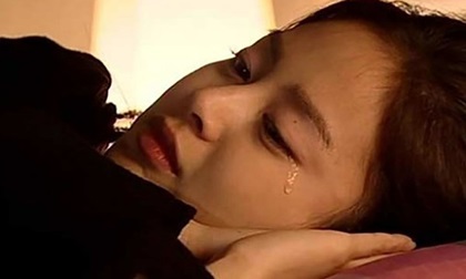 Phát hiện chồng ngoại tình thì đừng dại dột đánh ghen mà nhất định phải làm những việc này rồi hãy ly hôn