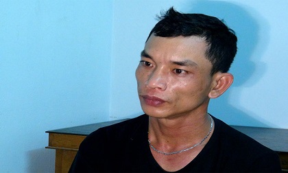 Đôi dép lạ 'vạch mặt' gã trai nấp trong buồng của nữ chủ quán cà phê