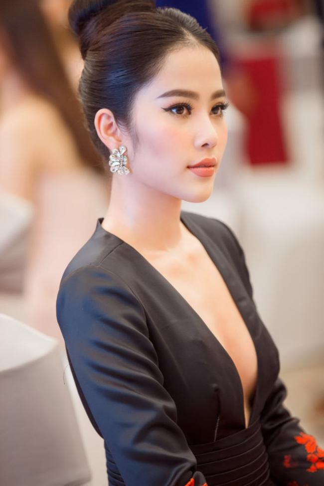 Điểm mặt mỹ nhân Việt vướng tai tiếng vì “sa vào lưới tình” của Trường Giang hình ảnh 6 diem mat my nhan viet vuong tai tieng vi “sa vao luoi tinh” cua truong giang hinh anh 6