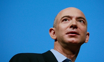 Hành trình làm giàu từ bán sách qua mạng của ông chủ Amazon