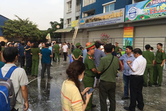 Ảnh: Hiện trường vụ cháy chung cư khiến 13 người chết ở TP.HCM - 7