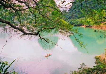 Top những địa điểm du lịch hot nhất không thể bỏ qua khi đến Cao Bằng - 1