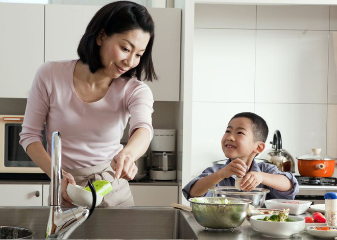 Tôi dẫn bạn thân về nhà sống, vô tình tạo điều kiện cho chồng và cô ấy “lên giường” với nhau - Ảnh 1.