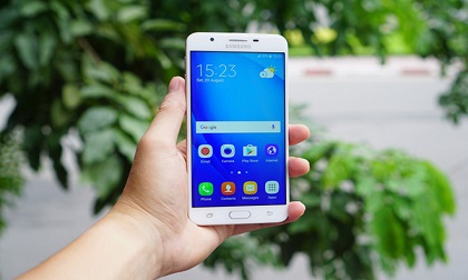 Top smartphone dưới 6 triệu đồng 'có võ' đáng mua nhất