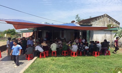 Rủ nhau đi tắm thác, nữ sinh 16 tuổi đuối nước tử vong