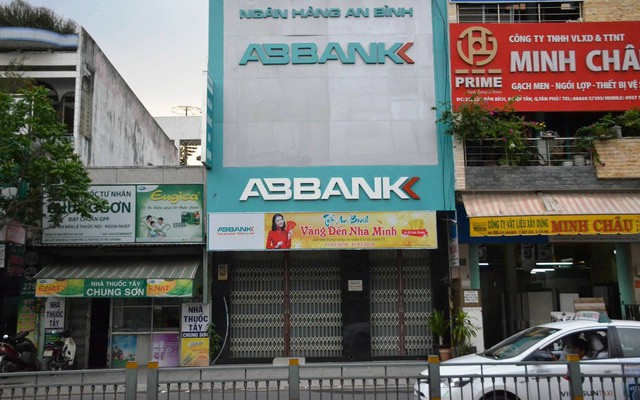 Bắt 3 nghi can cướp Ngân hàng An Bình tại Sài Gòn - Ảnh 1.