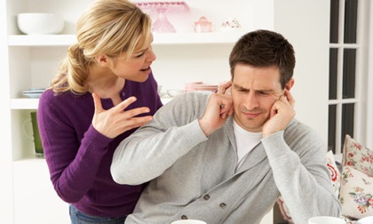 11 dấu hiệu chứng tỏ chồng đã ngán vợ đến tận cổ, chỉ muốn ly hôn