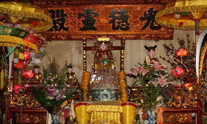 Chuyên gia phong thủy tiết lộ những điều cấm kỵ khi thờ thần, Phật người Việt hay mắc phải và cách khắc phục