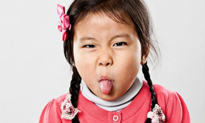 Còn làm những điều này là bố mẹ đang vô tình biến con thành một đứa trẻ hỗn láo