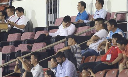 Đội bóng của Công Vinh: Cơn đau đầu vì tiền