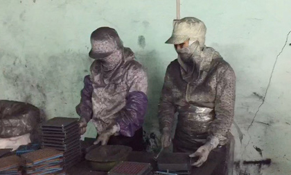Thuốc trị ung thư làm từ... bột than tre: Bị phạt, vẫn tiếp tục nghiền bột than!