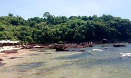 Bị sóng cuốn, 2 nữ sinh lớp 10 tử vong