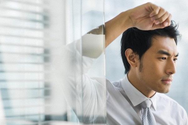 lam nghe lai xe toi ngay bi vo nghi ngo, ai ngo co ngay toi bi cam sung dau don - 3