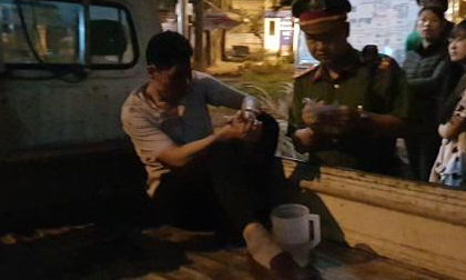 Kẻ đâm, kéo lê nạn nhân hàng trăm mét là ai?