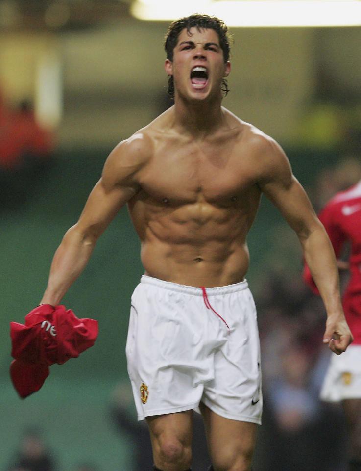 Ronaldo: Hành trình lột xác từ bộ xương di động đến body cực phẩm - Ảnh 4.