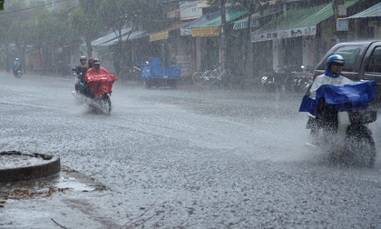 Tin thời tiết 15/4: Mưa to và dông trên diện rộng, có thể mưa đá, gió giật mạnh