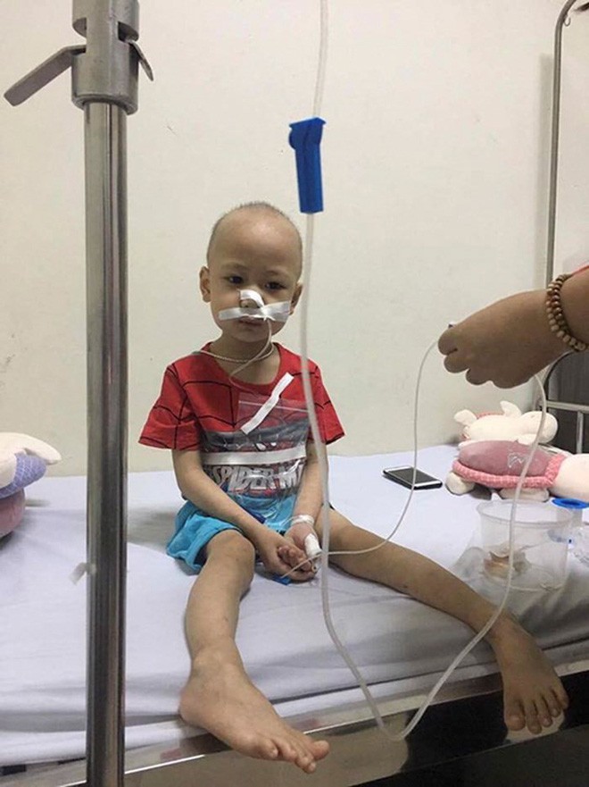 Cậu bé Quang Minh bị ung thư máu đã mãi mãi ra đi - Ảnh 3.