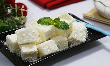 Tan chảy với món bánh tuyết bọc dừa mát lạnh, ngậy thơm