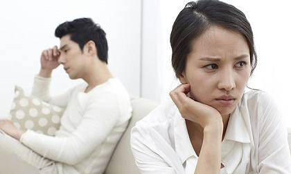 Chồng lạnh nhạt, thờ ơ với vợ khiến tôi 'say nắng' đồng nghiệp
