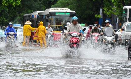 Tin mới thời tiết 26/4: Hà Nội có mưa to kèm gió giật mạnh, vùng núi nguy cơ sạt lở
