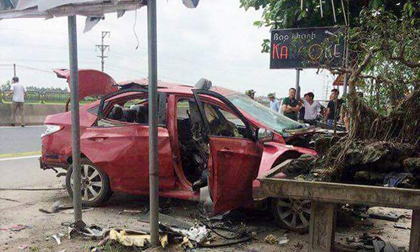 Hải Phòng: Xe hơi nổ tung nghi do gài mìn