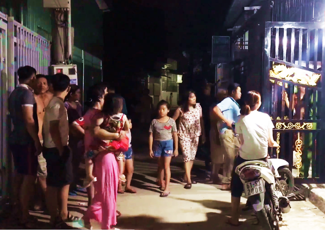 Bình Dương: Con trai cãi vả, đánh cha trọng thương rồi ôm bình gas dọa kích nổ chết chung - Ảnh 1.