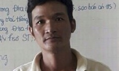 Bị phát hiện, tên trộm dùng dao đâm trọng thương 2 công an