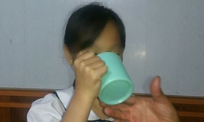 Thông tin mới nhất vụ cô giáo bắt học sinh uống nước giặt giẻ lau