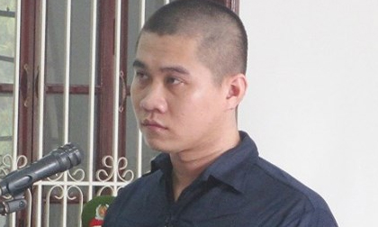 Thanh niên ôm người yêu tưới xăng tự thiêu