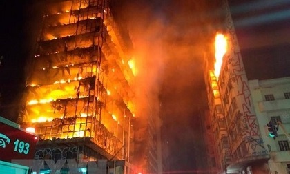 Brazil: Hơn 40 người vẫn mất tích sau vụ sập nhà do hỏa hoạn