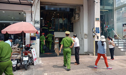 Hà Nội: Mâu thuẫn khi đi thang máy, cư dân vác dao chém nhau khiến ba người bị thương