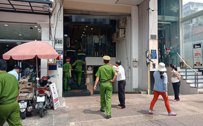 Hà Nội: Mâu thuẫn khi đi thang máy, cư dân vác dao chém nhau khiến ba người bị thương Hà Nội: Mâu thuẫn khi đi thang máy, cư dân vác dao chém nhau khiến ba người bị thương