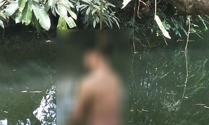 Người dân tá hỏa phát hiện nam thanh niên chết trong tư thế treo cổ, nghi án lập hiện trường giả