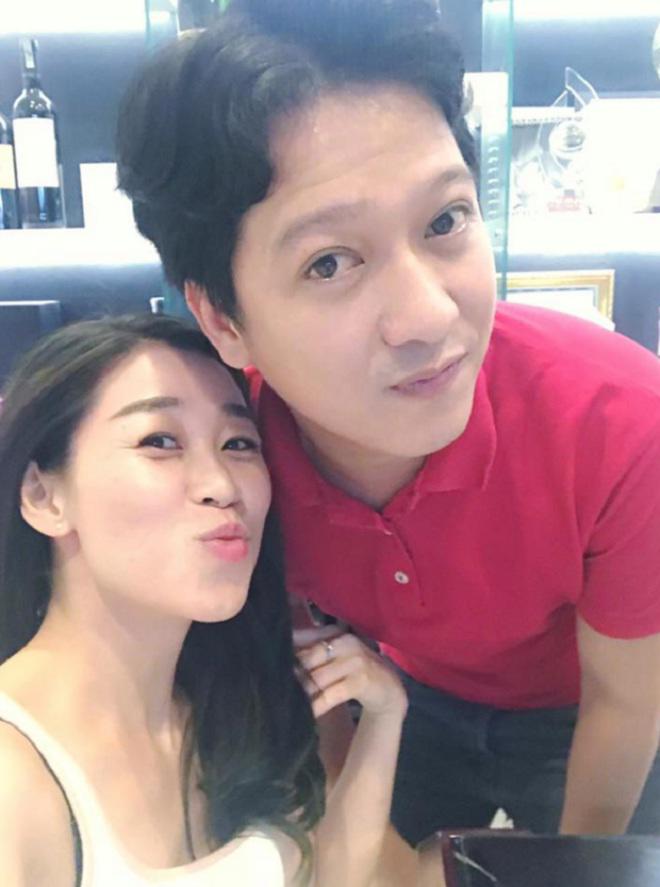 ro ri hinh anh truong giang than thiet ben nguoi than cua khanh my tai nha rieng - 2