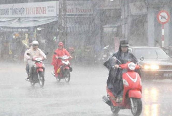 tin moi thoi tiet 8/5: ha noi giam nhiet va co mua dong dien rong, cham dut nang nong - 1
